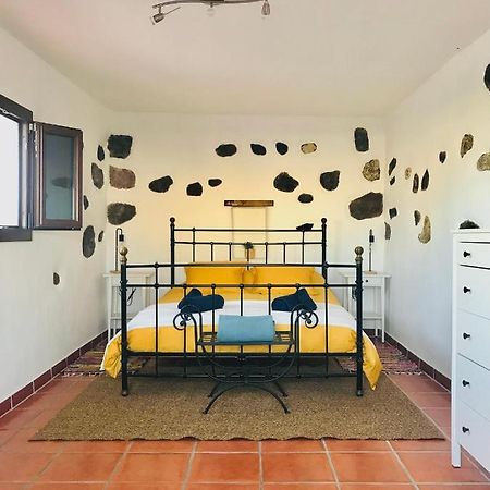 Coqueto Apartamento En El Cuchillo Тинахо Экстерьер фото